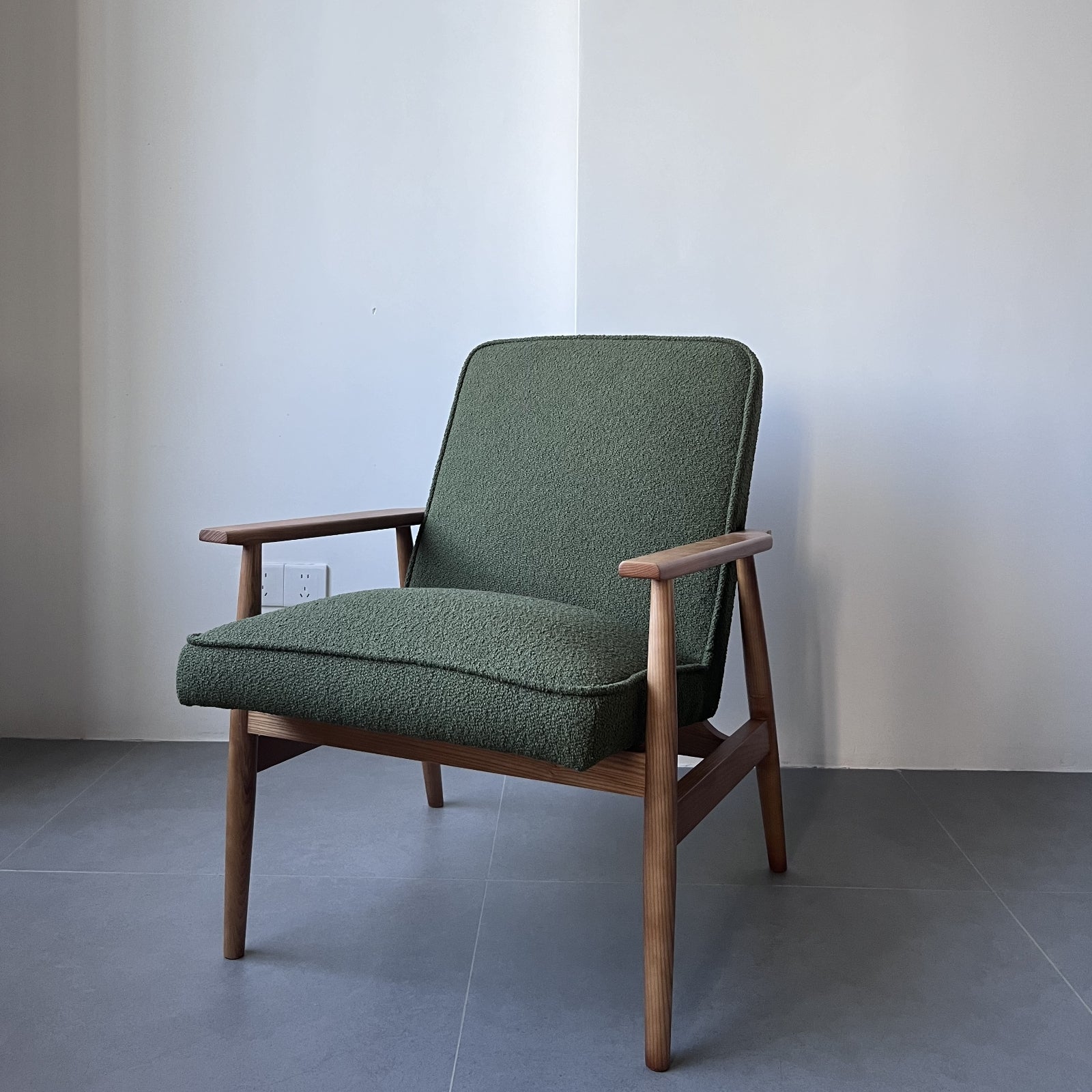 Furnipuzzle Scandinavian White Ash Fabric Chair - Minimalist Design for Living Room and Bedroom Use