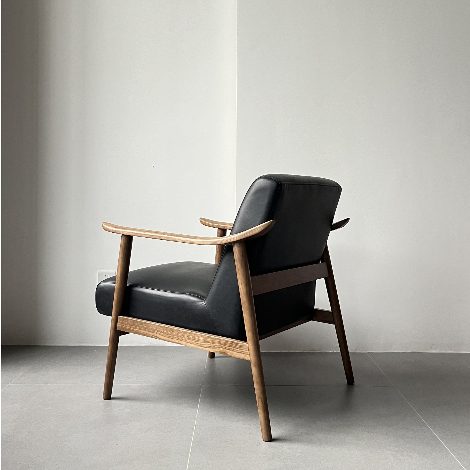 #Size_Synthetic leather