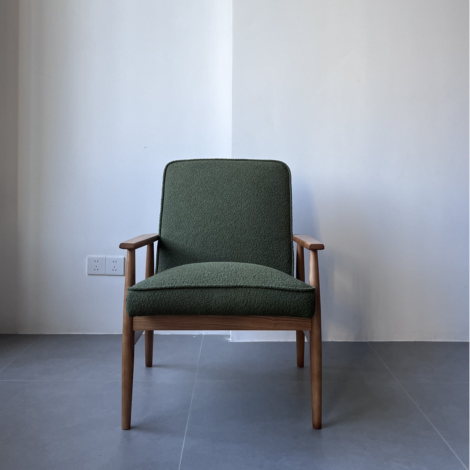 Furnipuzzle Scandinavian White Ash Fabric Chair - Minimalist Design for Living Room and Bedroom Use